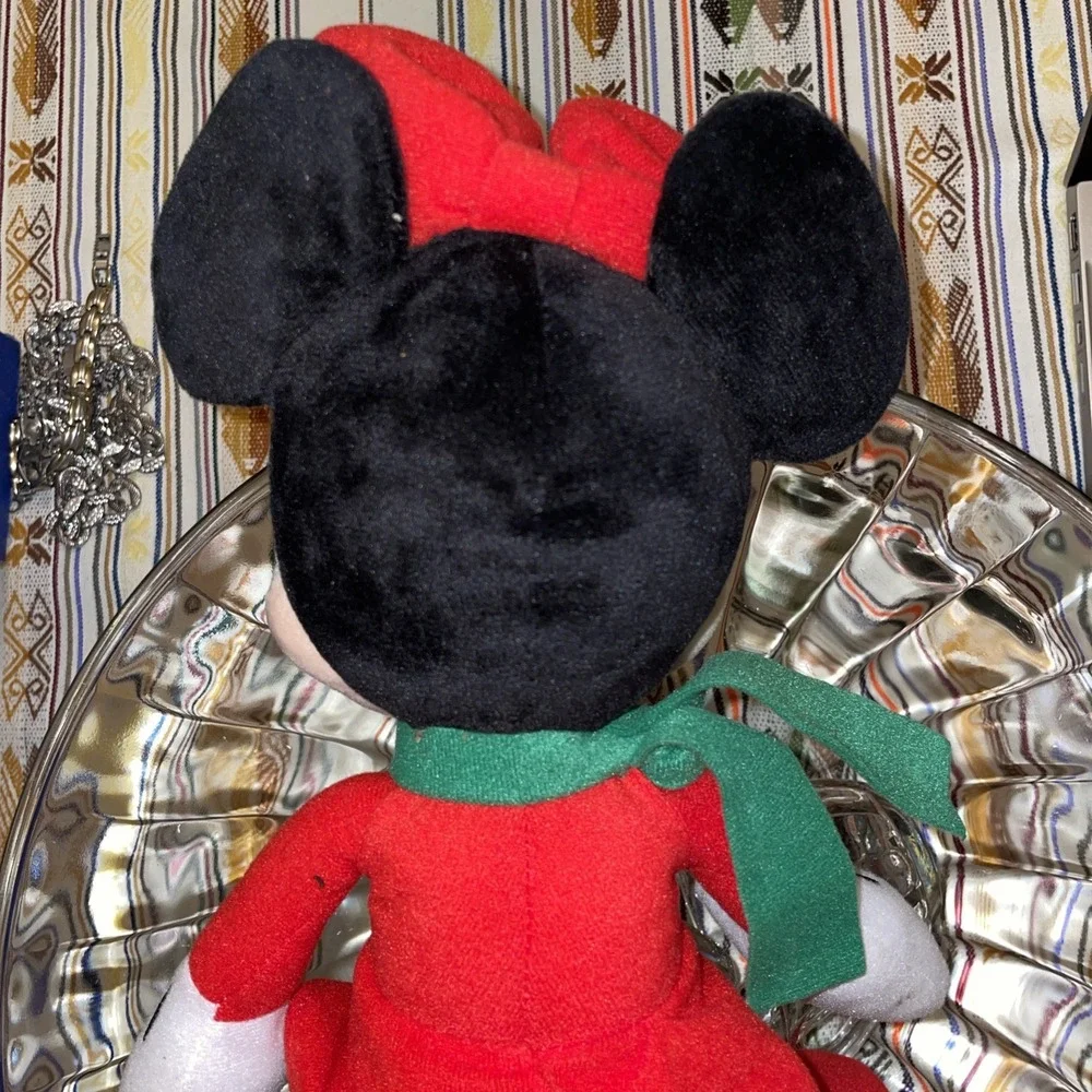 Authentic Disney NWT 15